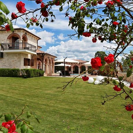 Villa Carolus-Luxurious Istrian Villa Барат Экстерьер фото