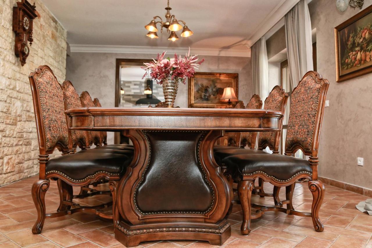 Villa Carolus-Luxurious Istrian Villa Барат Экстерьер фото