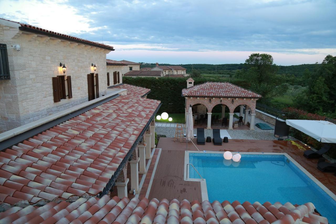 Villa Carolus-Luxurious Istrian Villa Барат Экстерьер фото