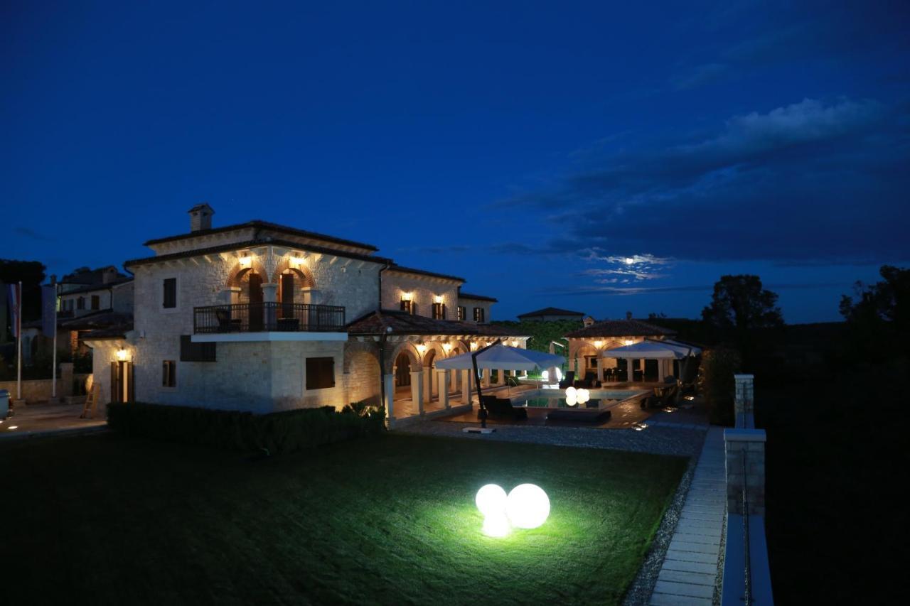 Villa Carolus-Luxurious Istrian Villa Барат Экстерьер фото