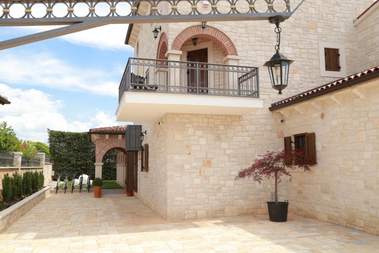 Villa Carolus-Luxurious Istrian Villa Барат Экстерьер фото