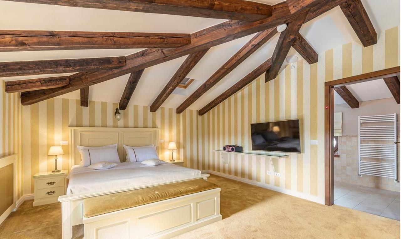 Villa Carolus-Luxurious Istrian Villa Барат Экстерьер фото