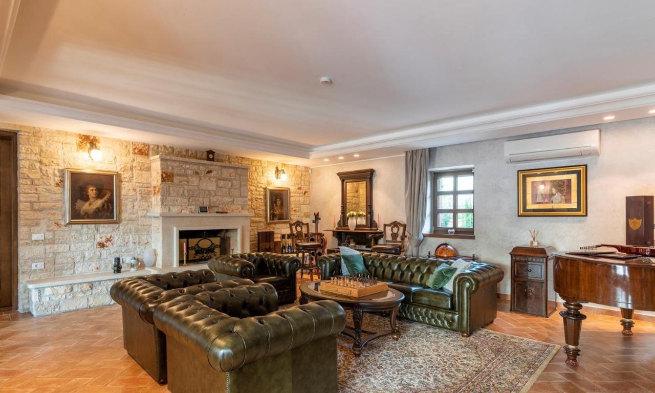 Villa Carolus-Luxurious Istrian Villa Барат Экстерьер фото