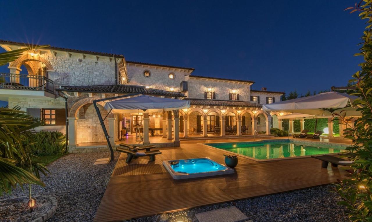 Villa Carolus-Luxurious Istrian Villa Барат Экстерьер фото