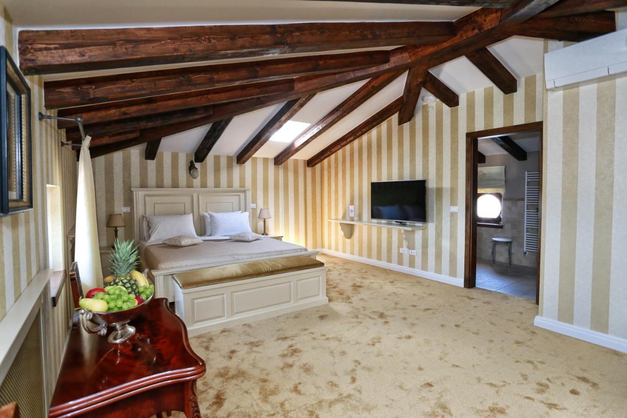 Villa Carolus-Luxurious Istrian Villa Барат Экстерьер фото