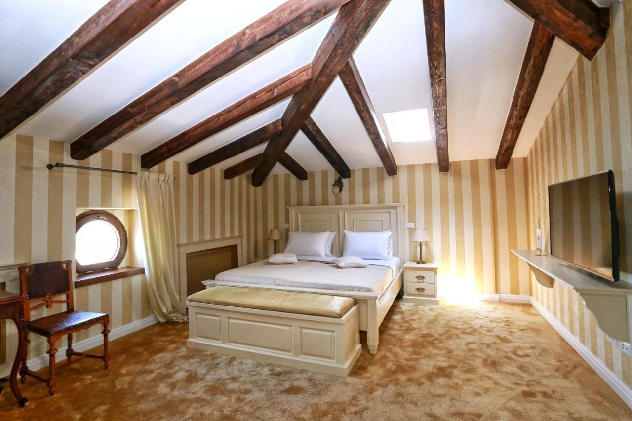 Villa Carolus-Luxurious Istrian Villa Барат Экстерьер фото